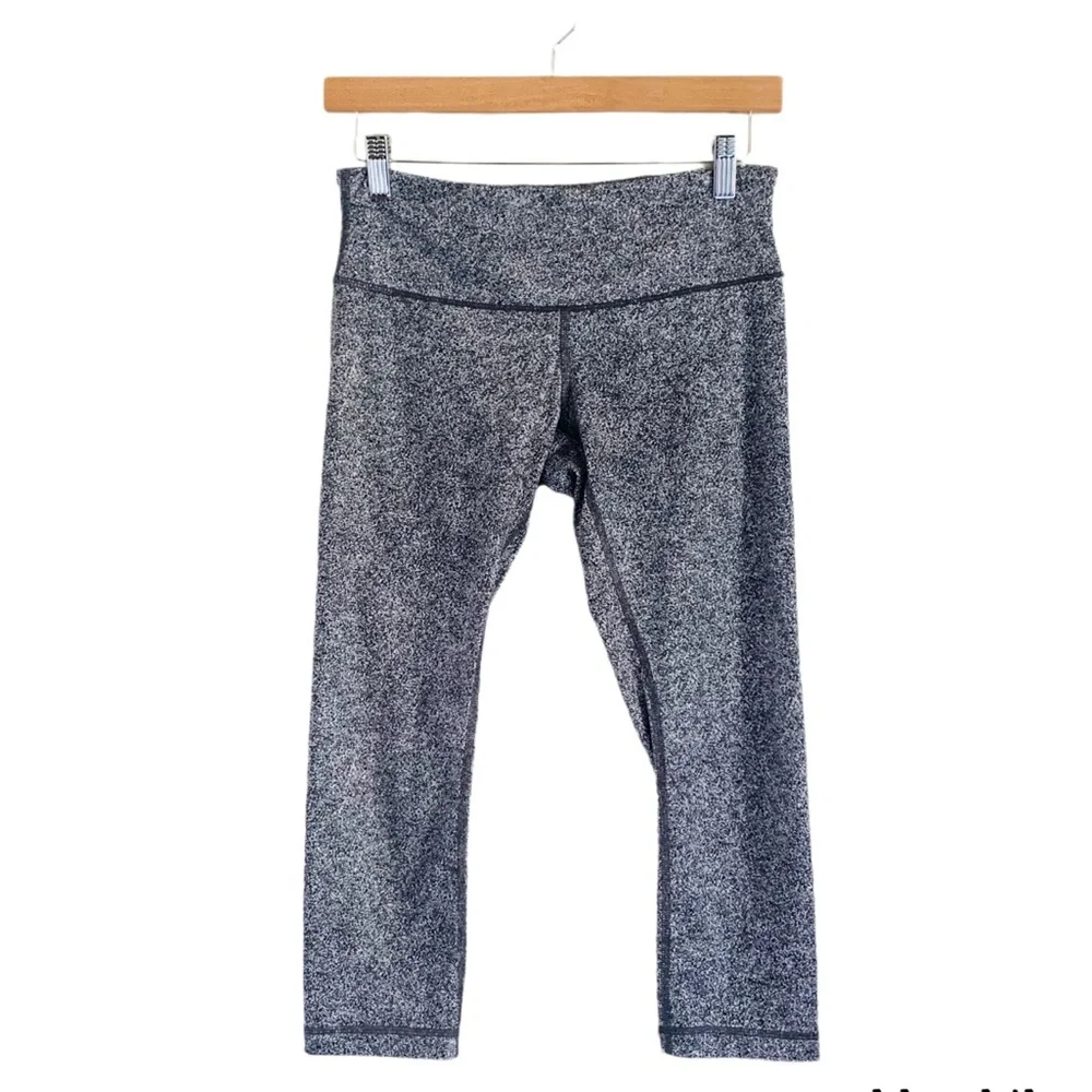 lululemon Wunder Under High Rise Crop Leggings Navy Blue Size 6 Yoga Pilates